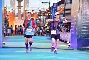 BIB: 3085, 551
                            <button type="button" onclick="openModal(21800940)" class="btn btn-primary btn-sm float-right btn-popup" data-toggle="modal" data-target=".modal-high-quality">
                        <i class="fas fa-shopping-cart"></i> Add to Cart
                    </button>
                                            <button type="button" onclick="isThisMe(21800940, true)" class="btn btn-success btn-sm float-right btn-popup btn-isme hidden" data-toggle="tooltip" data-placement="bottom" title="นี่คือรูปของคุณใช่ไหม คลิกที่นี่เพื่อเอาเข้าอัลบั้ม">
                        <i class="fas fa-plus"></i> Add to album
                    </button>
                    <button type="button" onclick="isThisMe(21800940, false)" class="btn btn-warning btn-sm float-right btn-popup btn-isnotme hidden">
                        <i class="fas fa-ban"></i> Remove from album
                    </button>